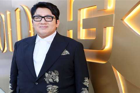 HYBE Chairman Bang Si-hyuk Pledges to Return to South Korea to Face Fraud Investigation, ‘Resolve..