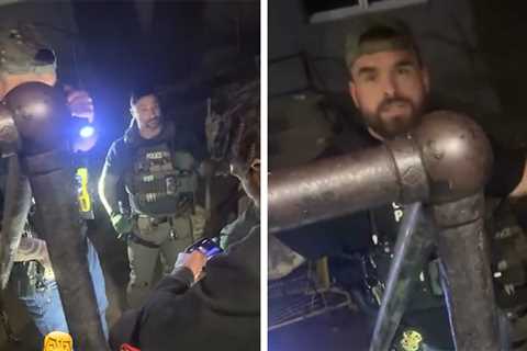 Federal Agents Reduced to Rousting Cigarette Smokers Hanging Out in D.C.