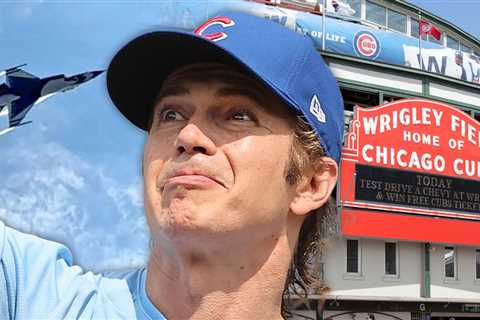 Cubs Duck For Cover, Actor's Song Derailed After Fighter Jet Buzzes Wrigley Field