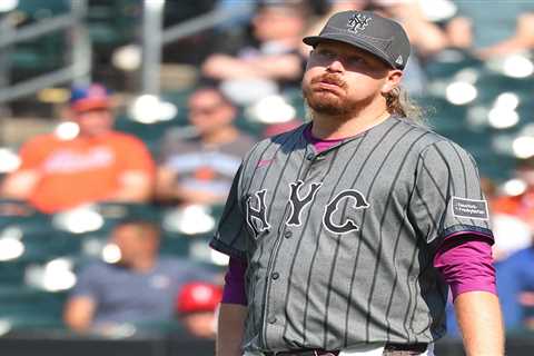 Mets’ Ryne Stanek clinging to roster spot as struggles mount