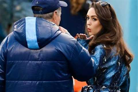 Jordon Hudson appears to blow kiss to celebrate new docuseries on Bill Belichick’s UNC football