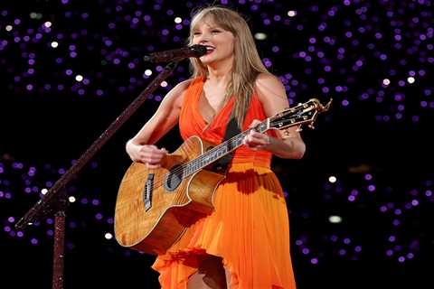 Here’s How Many People ‘Liked’ Taylor Swift & Travis Kelce’s Engagement Announcement In Just an Hour