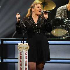 Lauren Alaina Talks Drawing on Her Younger Self ‘Dating All the Wrong People’ for Chase Matthew..