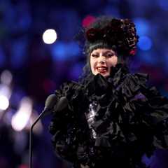 Lady Gaga Brings ‘The Dead Dance’ to Life With Her Gothic 2025 VMAs Performance