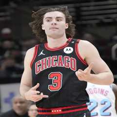 Josh Giddey gets $100 million contract from Bulls after months of limbo
