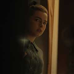 Addison Rae Gets the Scream Queen Treatment in Chilling Trailer for ‘Monster: The Ed Gein Story’