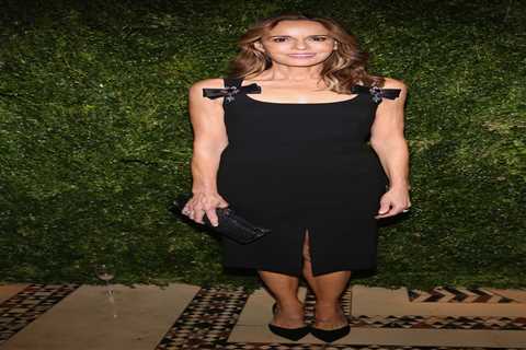 Giants sell minority stake to Koch family at record $10 billion valuation