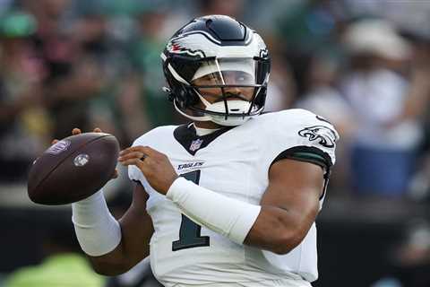 FanDuel Promo Code: Bet $5, get $300 in bonus bets if your bet wins for Cowboys vs. Eagles on..