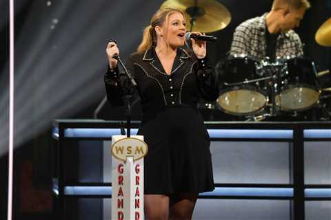 Lauren Alaina Talks Drawing on Her Younger Self ‘Dating All the Wrong People’ for Chase Matthew..