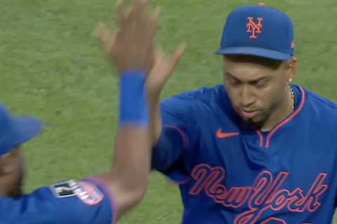 Edwin Diaz’s wild escape act helps Mets survive for win to open key Reds series