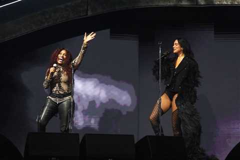 Dua Lipa Performs ‘Ain’t Nobody’ With Chaka Khan at U.S. Tour Opener in Chicago