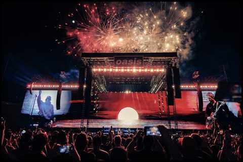 Paul McCartney Offers This One-Word Review of Oasis’ First Rose Bowl Show After He Was Spotted..