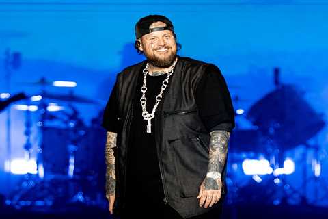 2025 CMA Awards Nominations: Snubs & Surprises