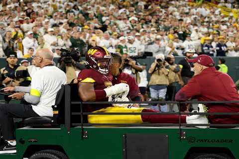 Commanders’ Deatrich Wise Jr. carted off field in scary scene