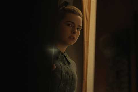 Addison Rae Gets the Scream Queen Treatment in Chilling Trailer for ‘Monster: The Ed Gein Story’