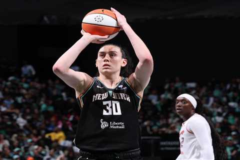 Liberty’s Breanna Stewart feeling ‘pretty good’ after playing through knee sprain