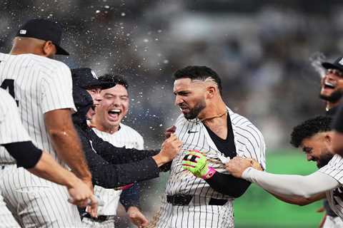 Yankees clinch playoff spot with thrilling walk-off win over White Sox