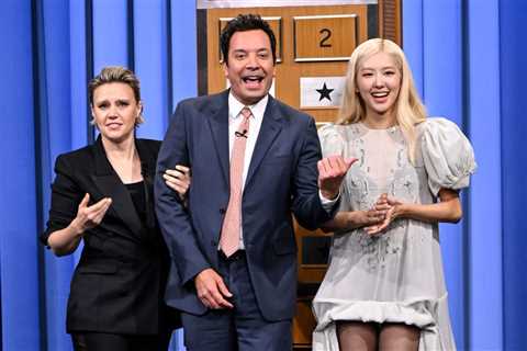 ROSÉ Haunts Jimmy Fallon With ‘APT.’ & Does Her Best Elvis Impression on ‘Tonight Show’ Charades