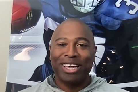 Ex-NFL Star Shaun Alexander Announces Wife Pregnant With Couple's 14th Child