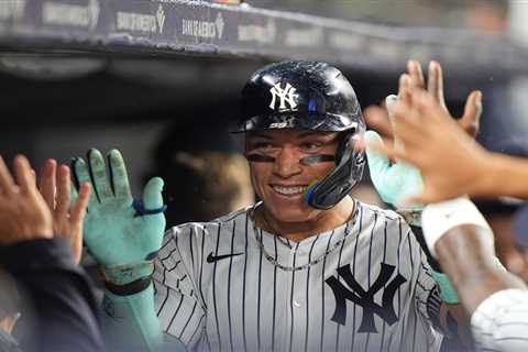 FanDuel promo code: Collect $300 in bonus bets if your $5 bet wins for Orioles vs. Yankees on Friday