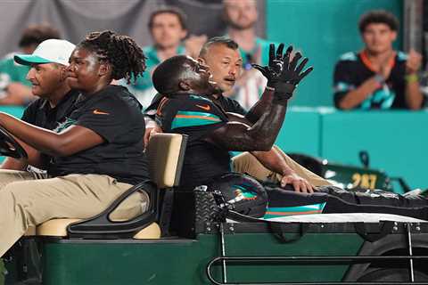 NFL fans stunned by Tyreek Hill’s enthusiastic reaction to horror injury