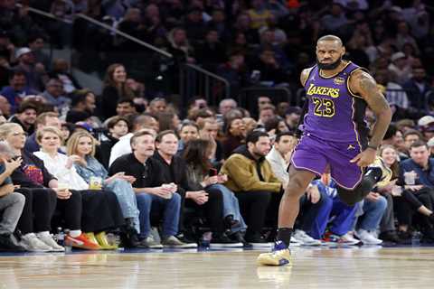 LeBron James’ camp sent ‘cautious’ message to Lakers ahead of season