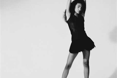 Chartbreaker: Olivia Dean Scored a Breakthrough Because She ‘Had a Crush’ and Wanted to Dance