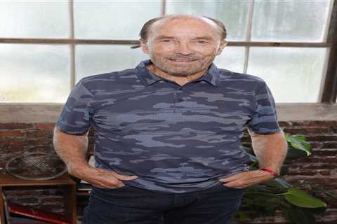 Lee Greenwood speaks out about being suggested to replace Bad Bunny for Super Bowl halftime show