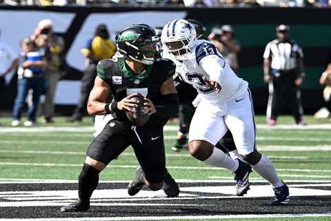 Justin Fields must speed things up for Jets — in more ways than one