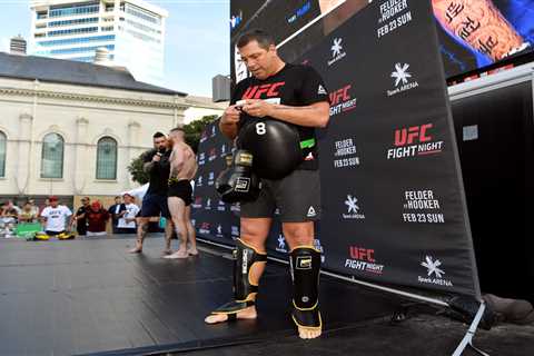 Former star kickboxer, legendary MMA coach Duke Roufus dead at 55