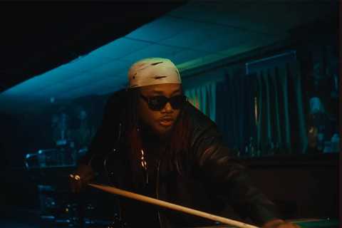 Leon Thomas Turns Up the Funk on New ‘PHOLKS’ EP: Stream It Now