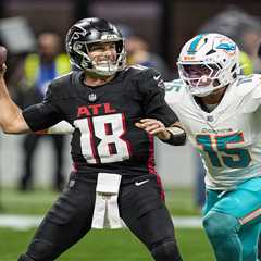 Dolphins trade Jaelan Phillips to Eagles as fire sale begins ahead of NFL trade deadline