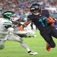 Bills made runs at Quinnen Williams, Jaylen Waddle before NFL trade deadline