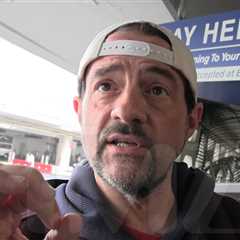 Kevin Smith Details Government Shutdown Travel Nightmare