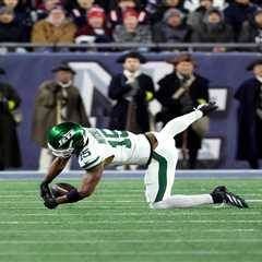 Adonai Mitchell’s Jets debut goes south in drop-filled dud