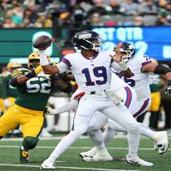 Giants blow another late lead to spoil Mike Kafka’s debut, Jameis Winston’s start as skid hits five