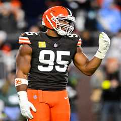 NFL Week 11 betting recap, trends, line movement: Eagles back on top, Myles Garrett dominating