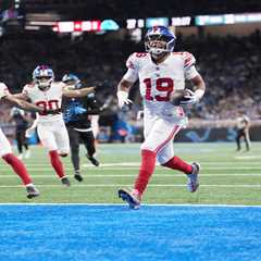 Jameis Winston catches 33-yard touchdown in wild Giants trick play