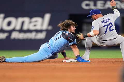 What happened on fateful Game 6 play as Blue Jays squander chance to close out World Series