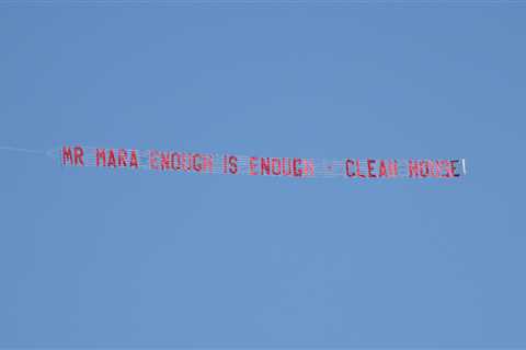 Two planes with messages for John Mara fly over MetLife Stadium before Giants-49ers game