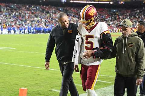 Jayden Daniels Suffers Gruesome Elbow Injury During 'Sunday Night Football'