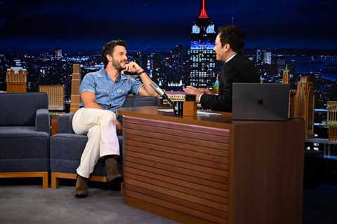 ‘Wicked: For Good’ Star Jonathan Bailey Named People Magazine’s 2025 Sexiest Man Alive