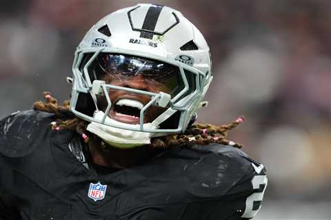 FanDuel promo code: Bet $5, get $150 in bonus bets if your bet wins for Raiders vs. Broncos