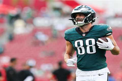 Eagles vs. Packers prediction: NFL Week 10 ‘Monday Night Football’ picks, odds, props