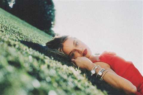 5 Must-Hear New Country Songs: Kelsea Ballerini, Cody Johnson, Vincent Mason & More