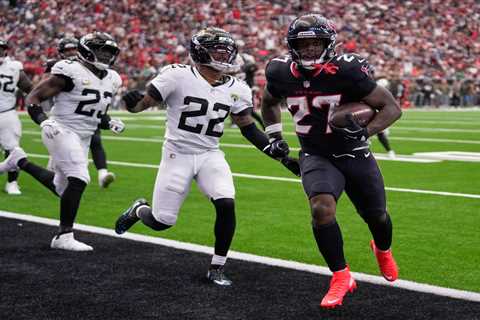 Act quickly to grab these running backs for critical fantasy football depth