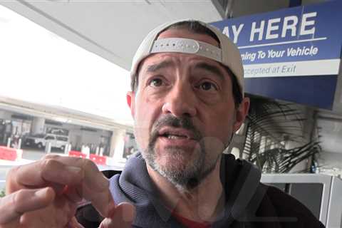 Kevin Smith Details Government Shutdown Travel Nightmare