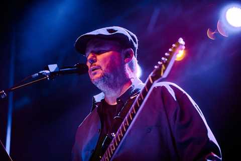 Christopher Cross Goes ‘Sailing’ on ‘Jimmy Kimmel Live’: Watch