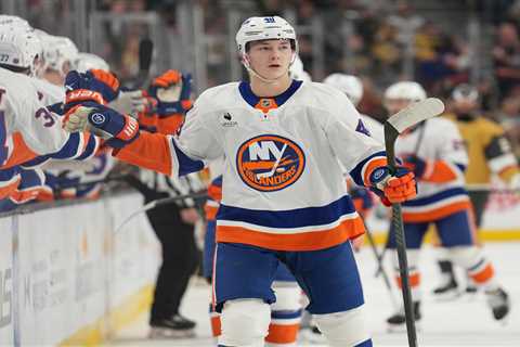 Islanders rally past Golden Knights for gritty overtime victory