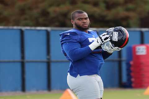 Evan Neal lands on IR in likely end to disappointing Giants tenure